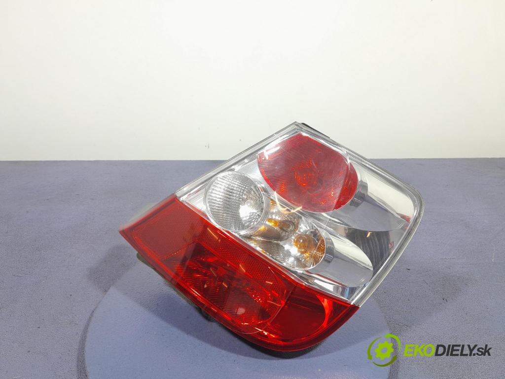 Honda Civic 2004 svetlo / reflektor zad Prava: Vonkajsia: