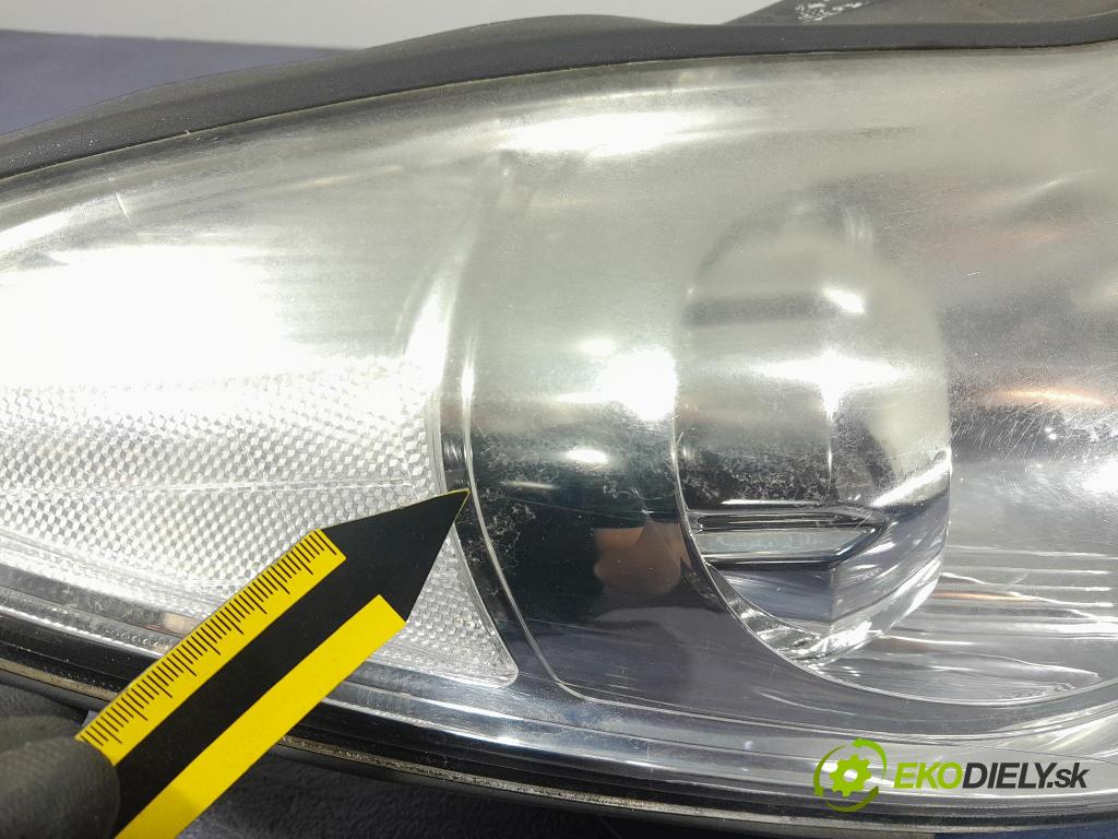 Hyundai Ix55 2011 Reflektor: v pravo: 92102-3J100