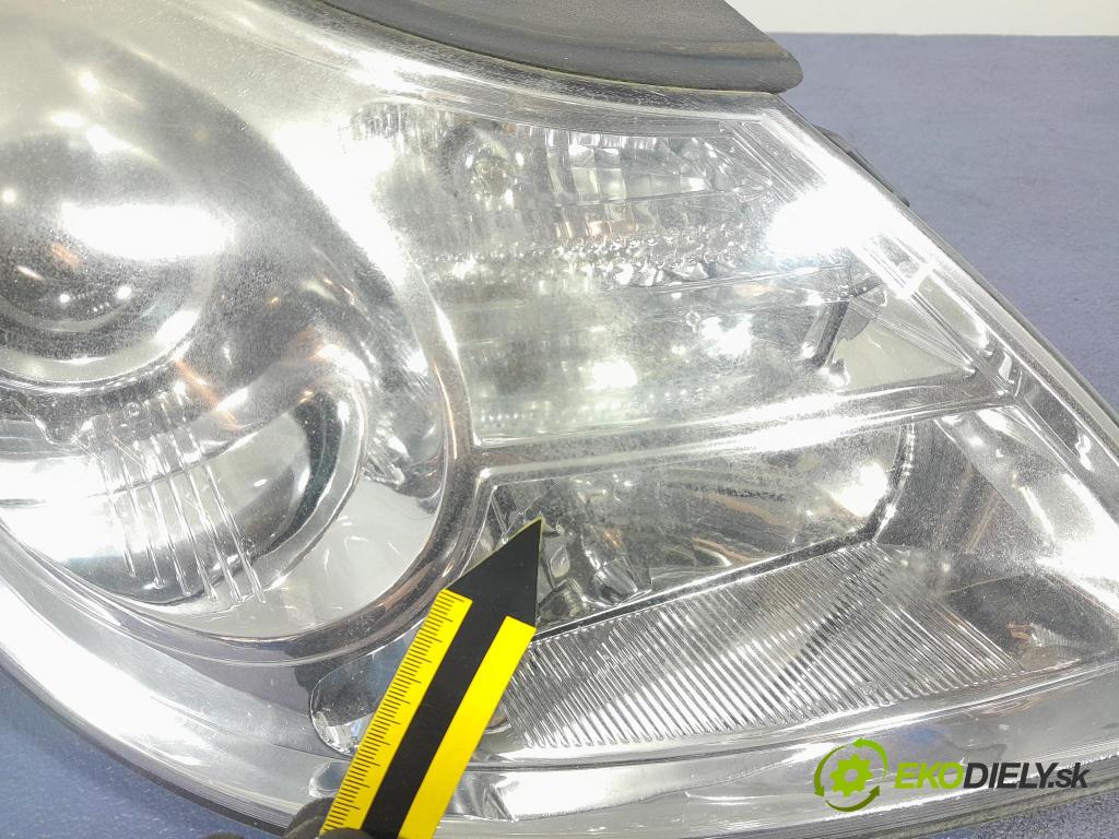 Hyundai Ix55 2011 Reflektor: v pravo: 92102-3J100