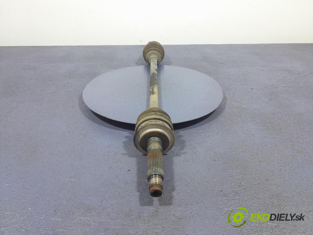 Subaru Impreza 2010 poloos Prava: zad