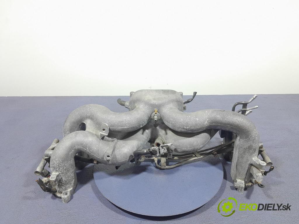 Subaru Impreza 2010 potrubí Sání: