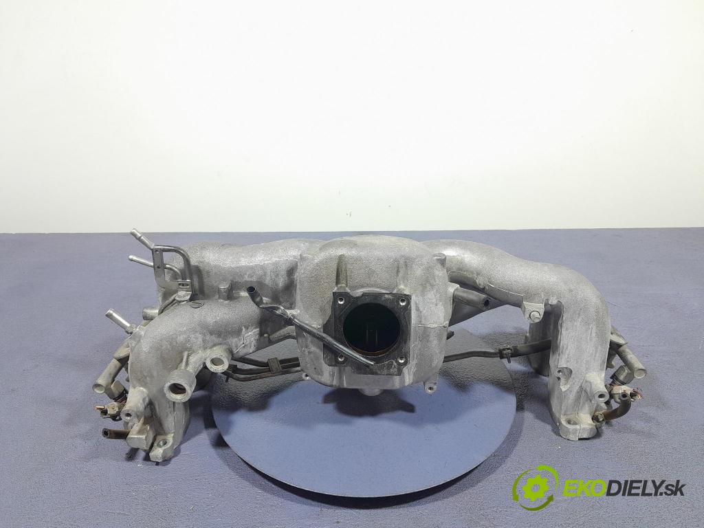Subaru Impreza 2010 potrubí Sání: