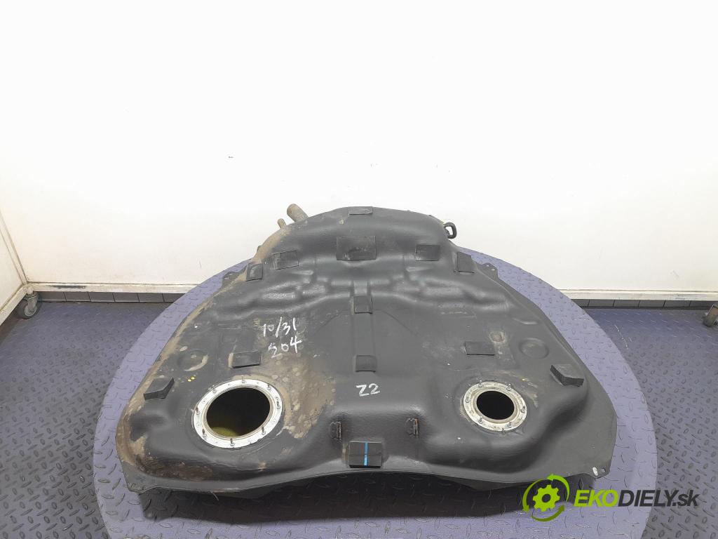 Subaru Impreza 2010 Nádrž: paliva