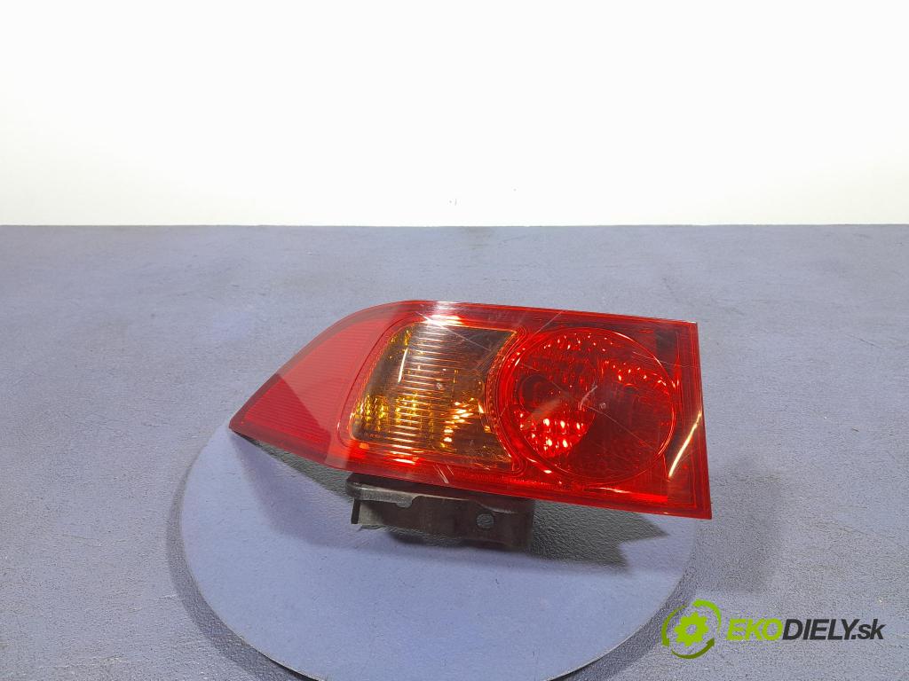 Honda Accord 2006 svetlo / reflektor zad ľavá Vonkajsia: