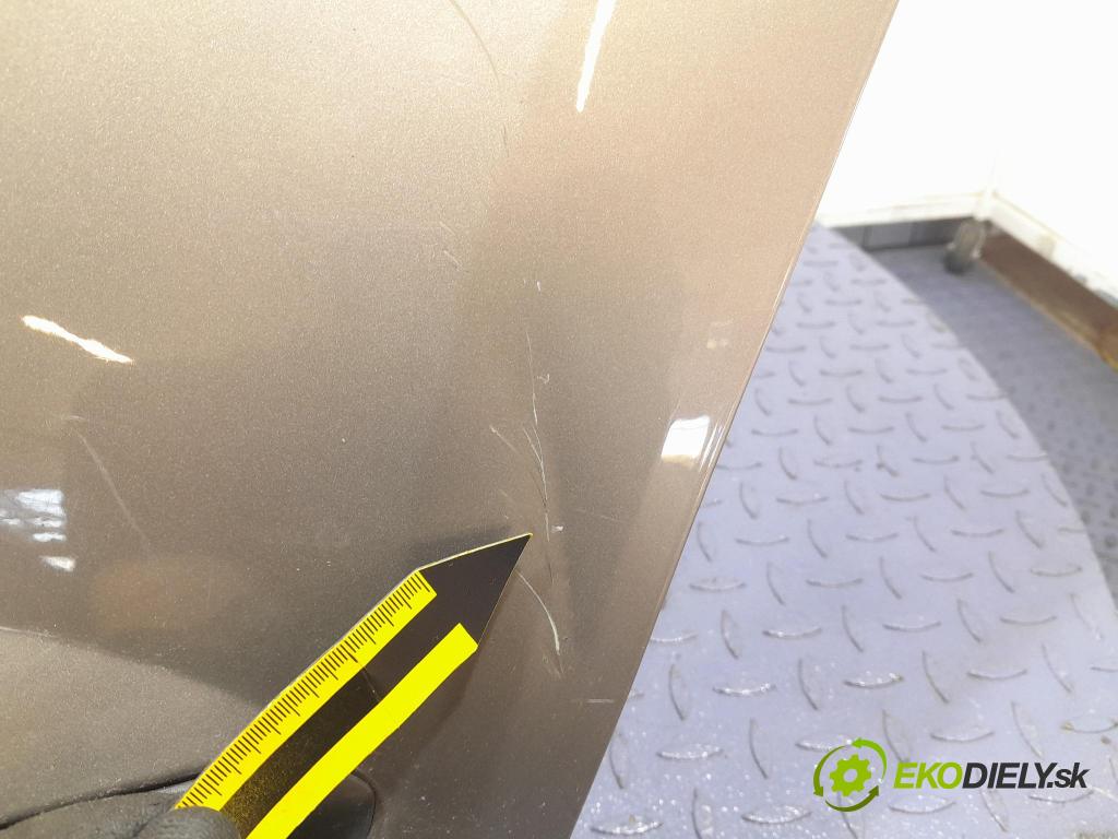 Peugeot 3008 2009 dveře Zad: Vlevo, odjet: