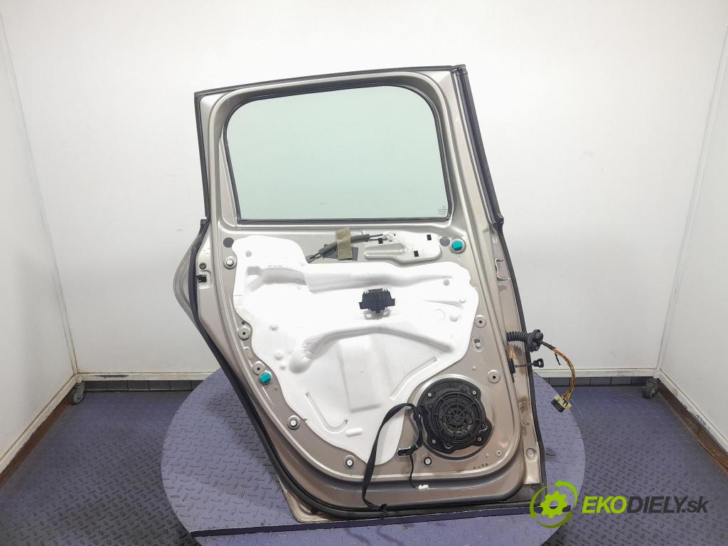 Peugeot 3008 2009 dveře Zad: Vlevo, odjet: 