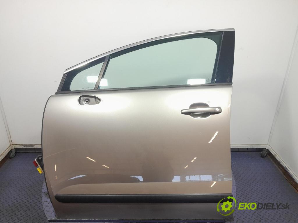 Peugeot 3008 2009 dveře před Vlevo, odjet: