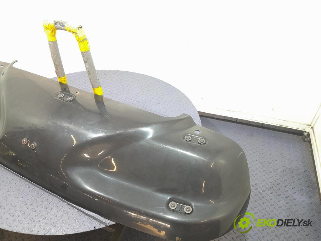 Renault Midlum 2011 spoiler