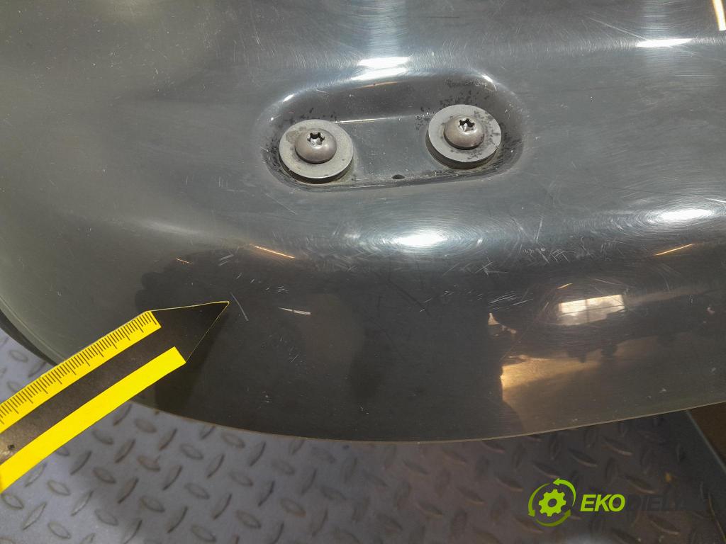 Renault Midlum 2011 spoiler