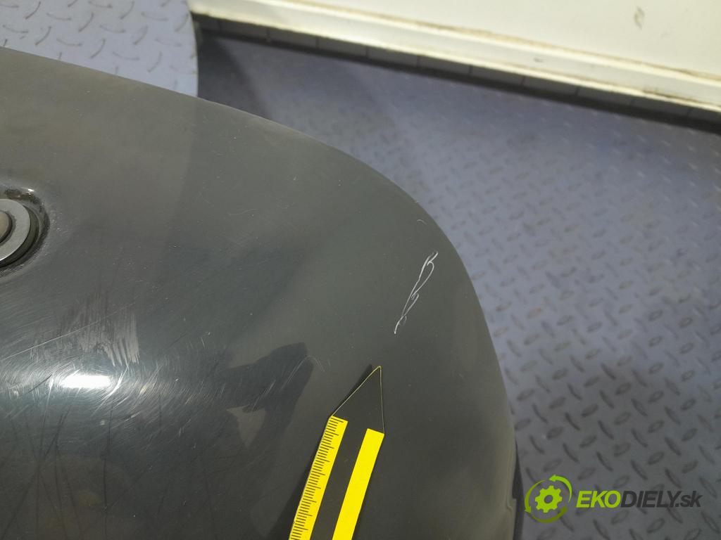 Renault Midlum 2011 spoiler