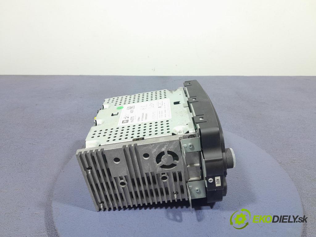 Chevrolet Aveo 2013 Radio I Navigace: 557799431