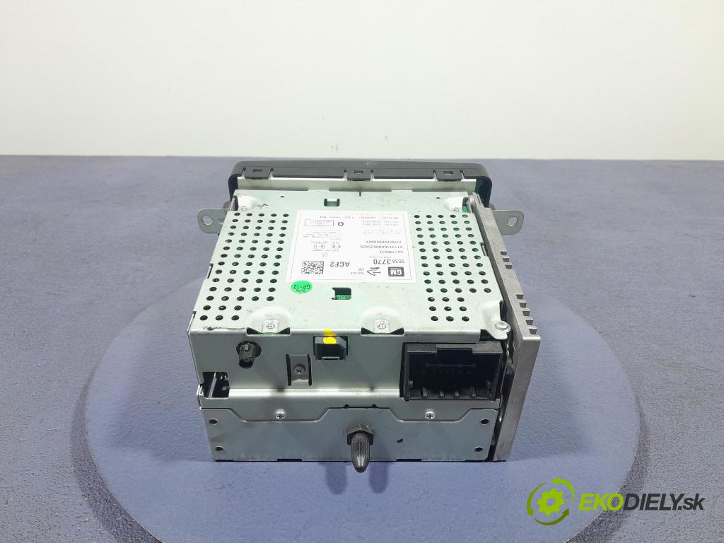Chevrolet Aveo 2013 Radio I Navigace: 557799431