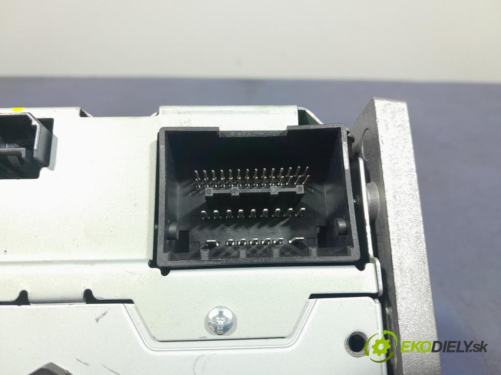Chevrolet Aveo 2013 Radio I Navigace: 557799431