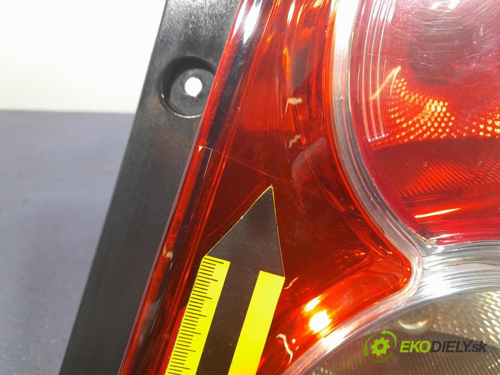 Chevrolet Aveo 2013 svetlo / reflektor zad Prava: Vonkajsia: