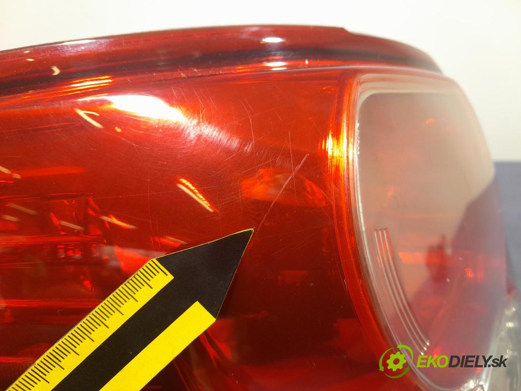 Chevrolet Aveo 2013 svetlo / reflektor zad ľavá Vonkajsia: