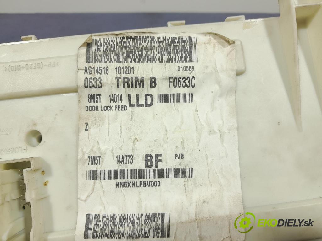 Ford Focus 2010 skrinka Poistky: 7M5T-14A073-BF