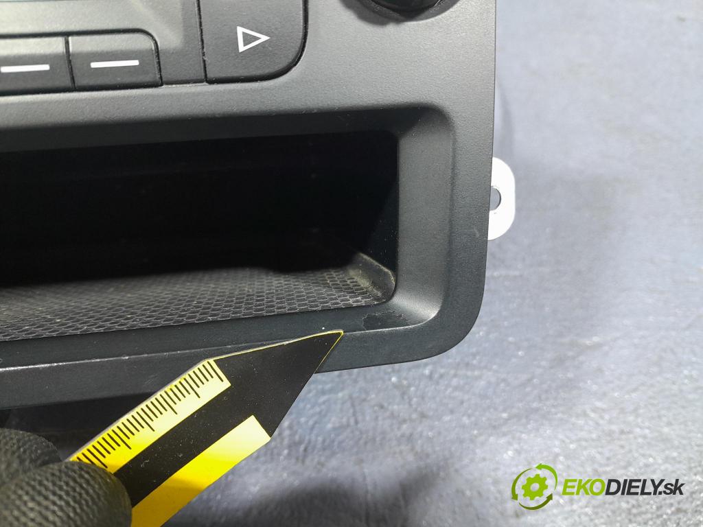 Skoda Roomster 2013 Radio I Navigácia: 5J0035152A