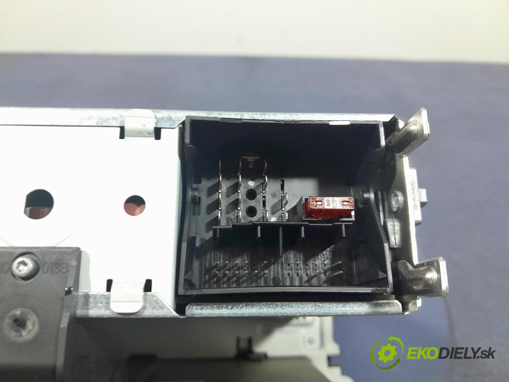 Skoda Roomster 2013 Radio I Navigácia: 5J0035152A