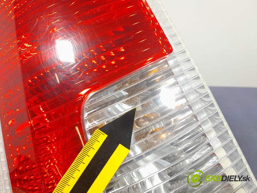 Skoda Roomster 2013 svetlo / reflektor zad ľavá Vonkajsia: 5J7945095