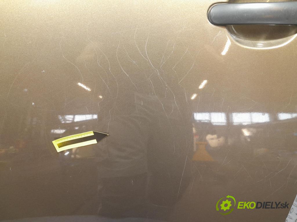 Skoda Roomster 2013 dvere Predné Vľavo: