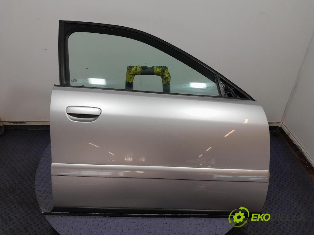 Audi A4 2000 dveře před prave