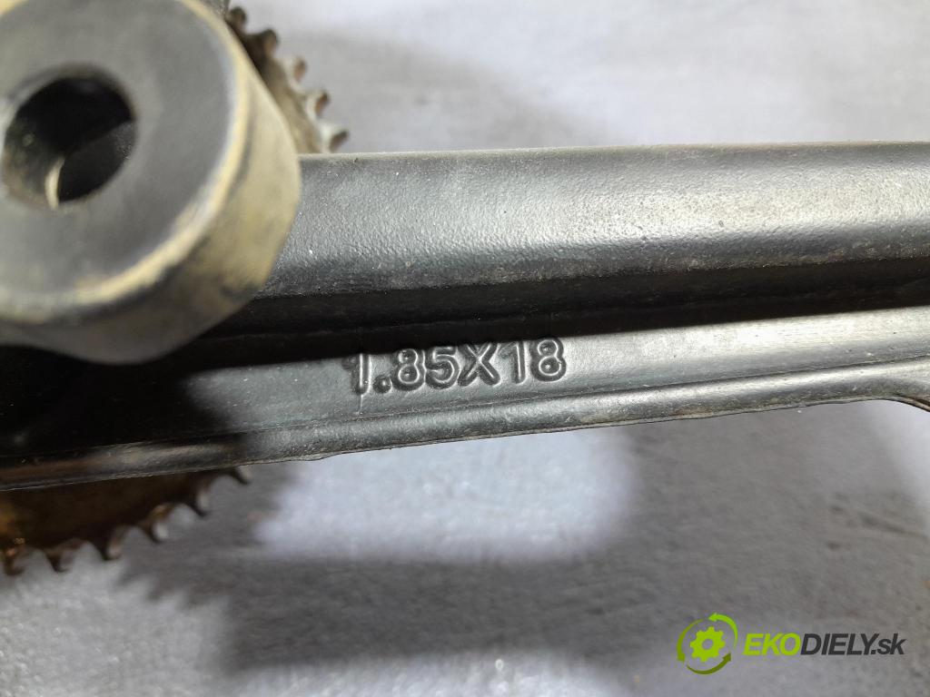 Junak 901 2020 Ráfky Hlinikové: Pneumatiky 3831126106386