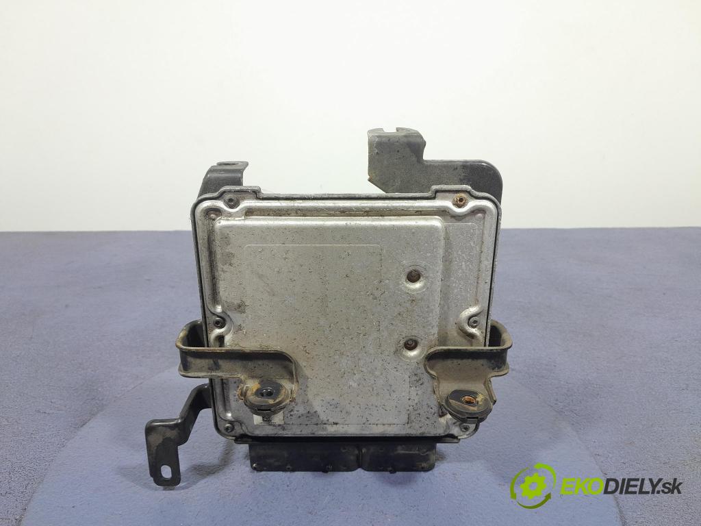 Hyundai Ix55 2011 řídící jednotka Motor: 39120-3A100