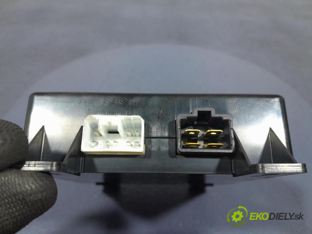 Hyundai Ix55 2011 řídící jednotka Sedačka: 95450-3J104
