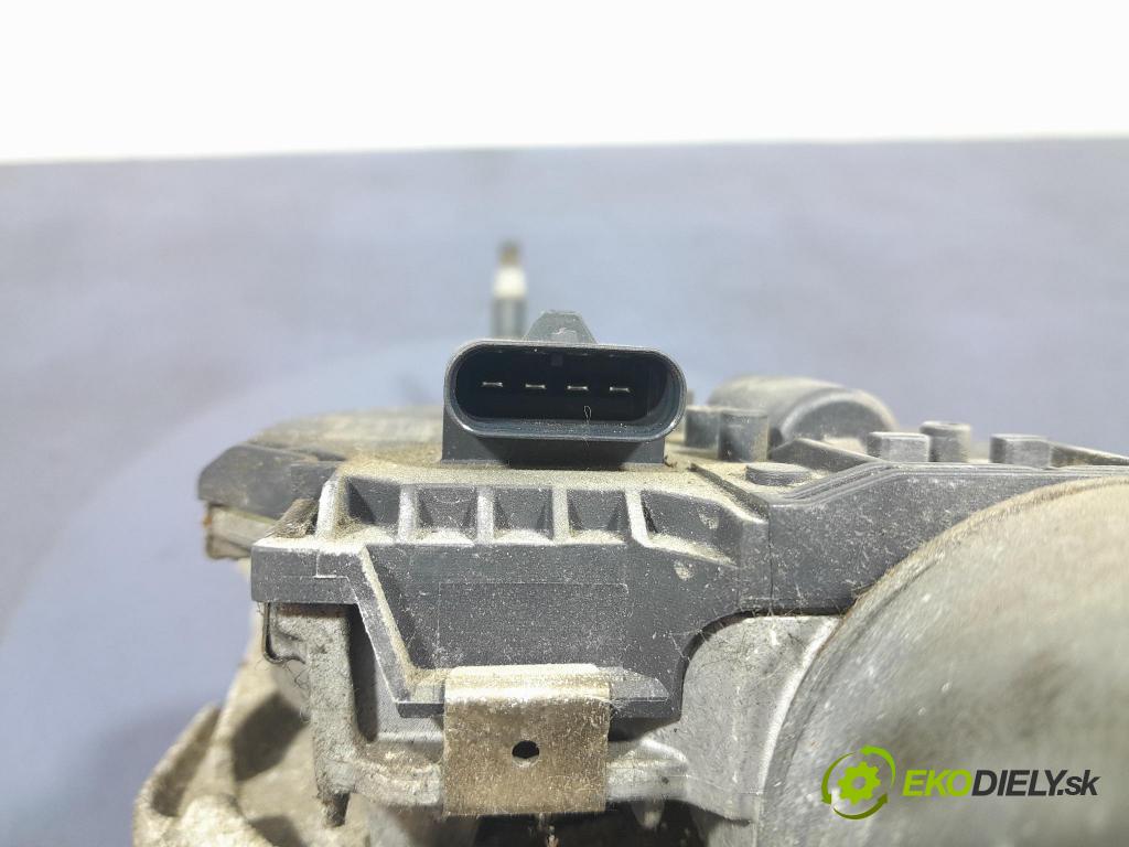 Hyundai Ix55 2011 mechanismus motorek Stěrače: před