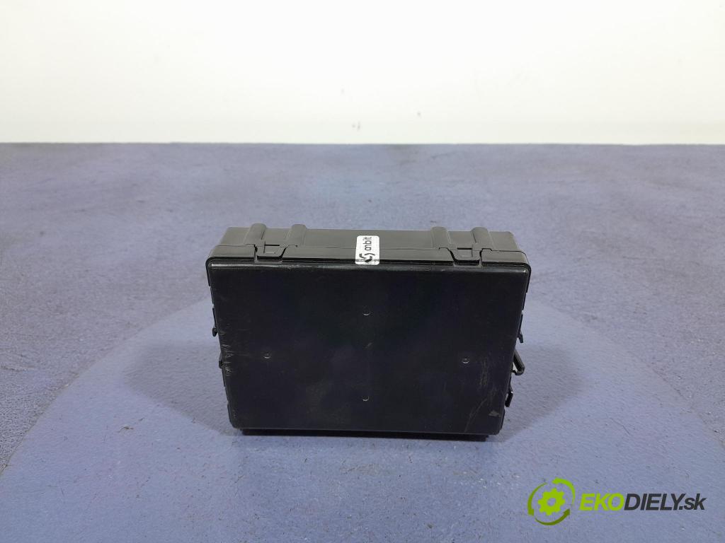 Hyundai Ix55 2011 řídící jednotka Komfortu 95400-3J611