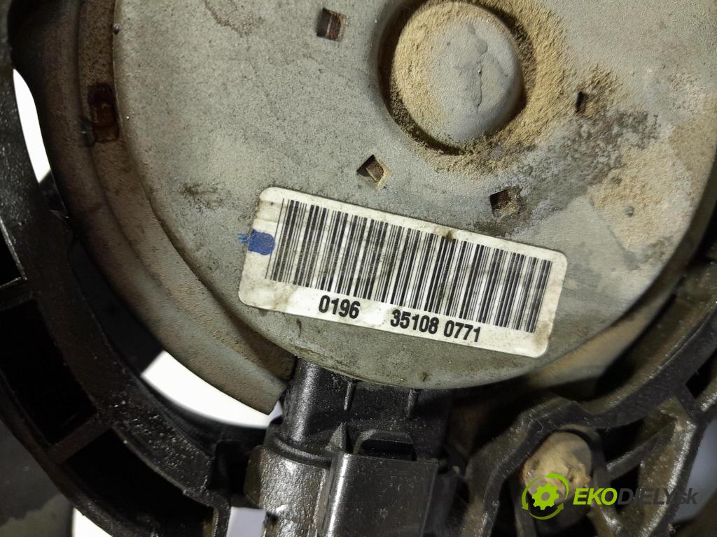Nissan Micra 2009 ventilátor Chladič: 21480AX800