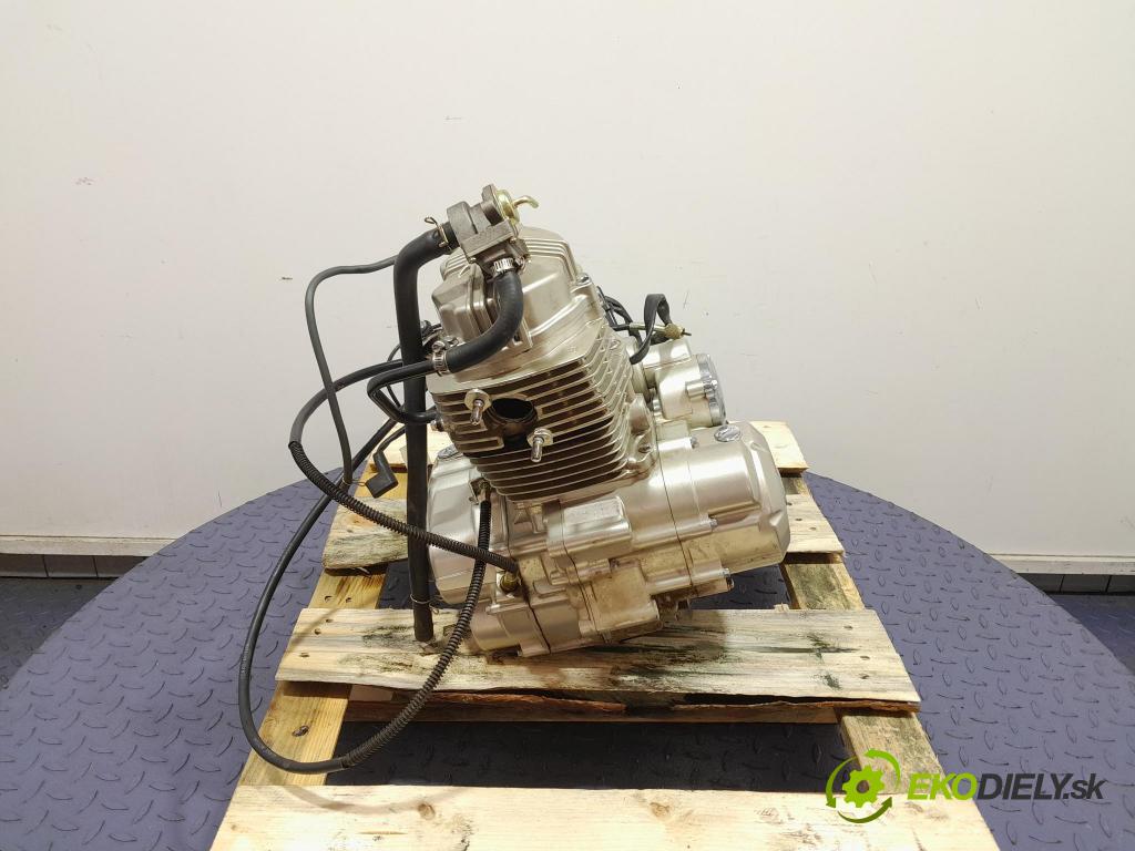 Romet K-125 2014 motor Benzín SK156FMI