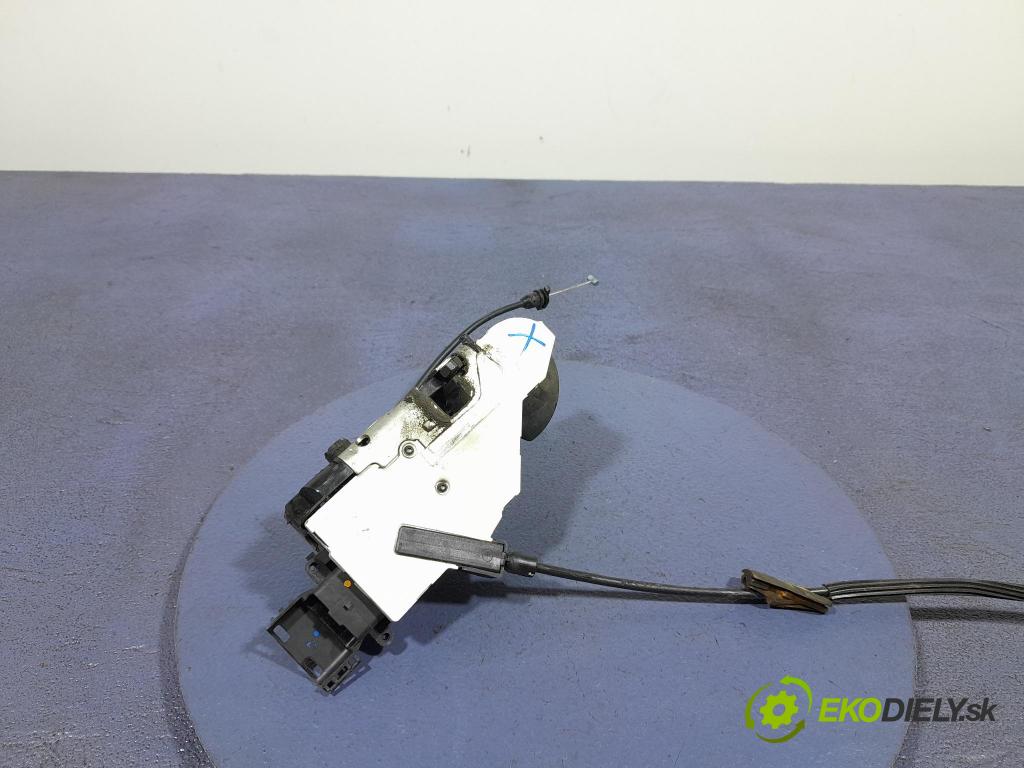 Peugeot 207 2009 zámek dveře před Levý: 24087158