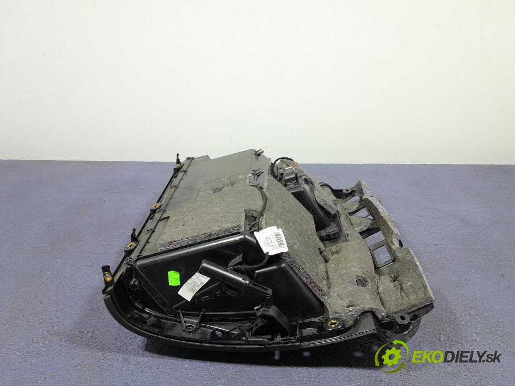 Audi A3 2005 kastlík 8P1857035B