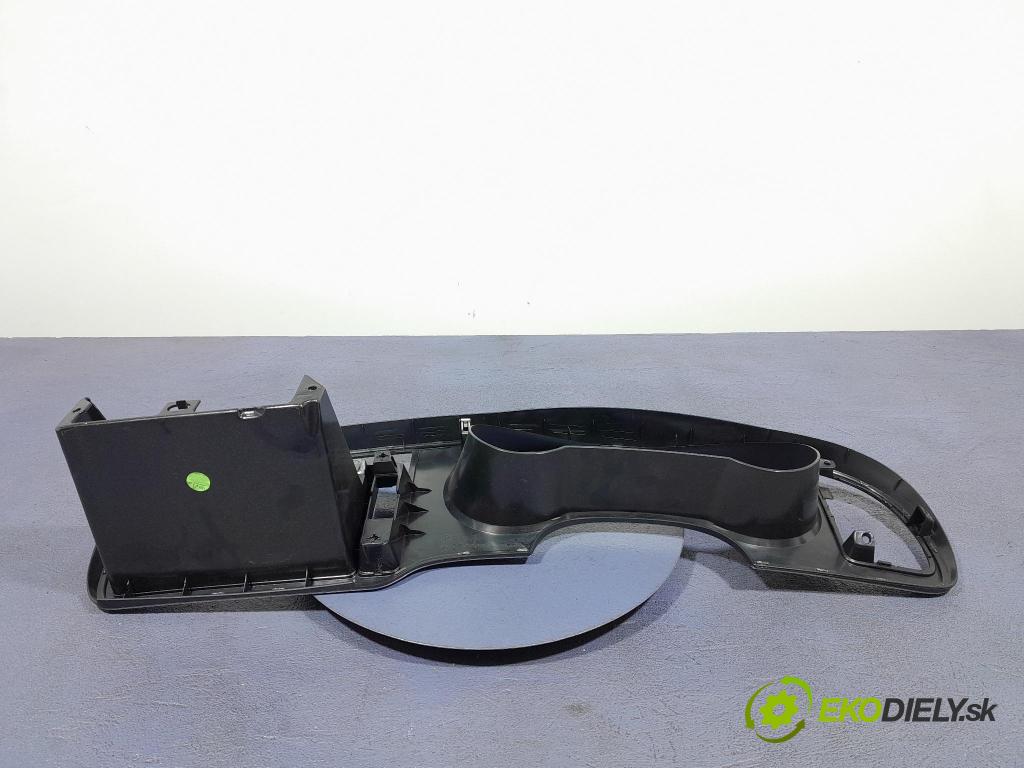 Saab 9-3 2010 kryt Plast: Interiéry: 12764394