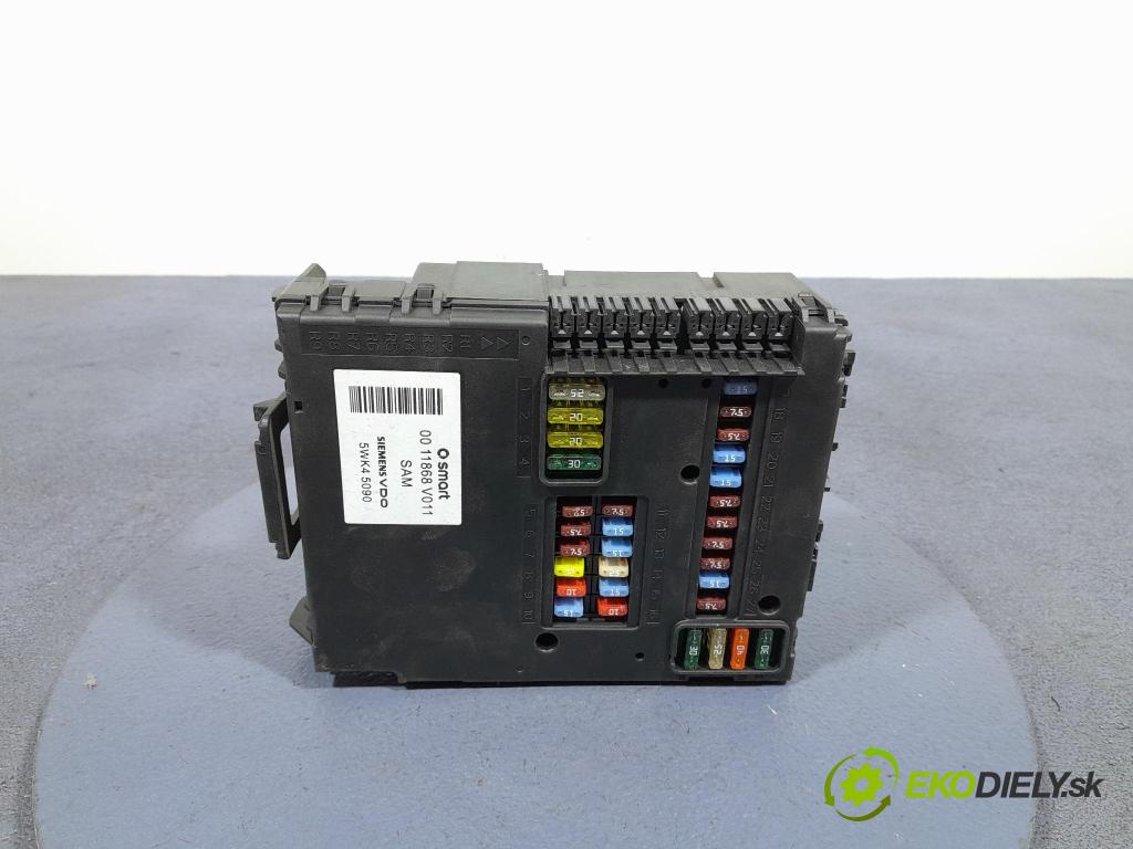 Smart Fortwo 2004 skrinka Poistky: 0011868V011
