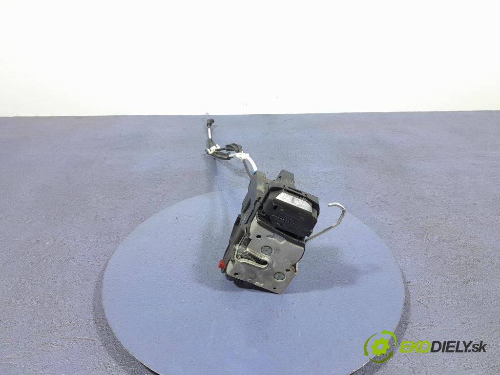 Saab 9-3 2010 zámek dveře Zad: v pravo: 12759698