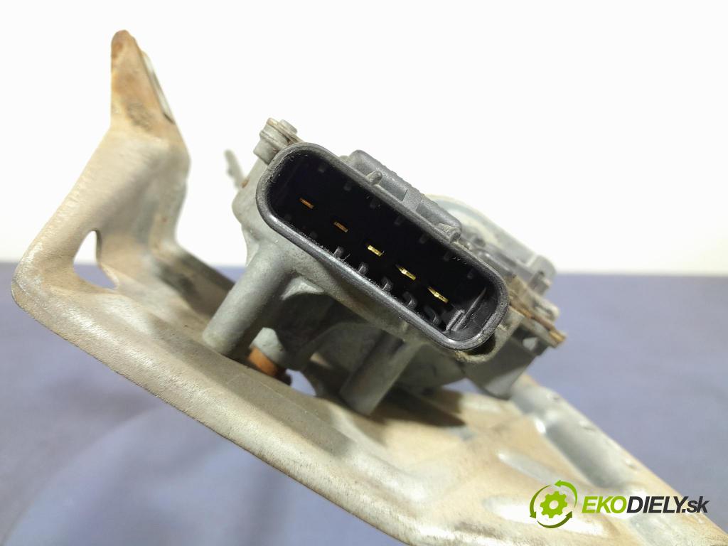 Smart Fortwo 2004 mechanizmus motor: Stierače: Predné 0001754V009