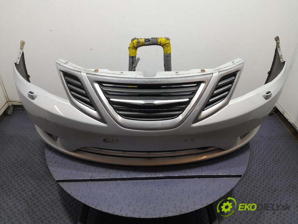 Saab 9-3 2010 nárazník před