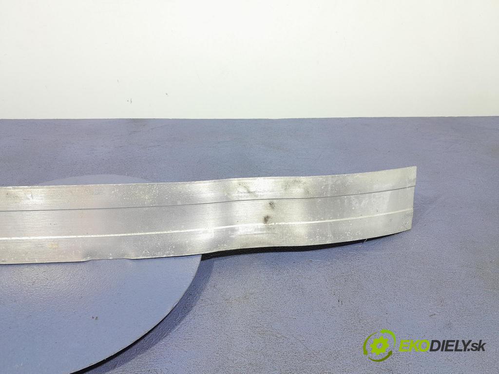 Audi A3 2005 výztuha narazník před 8P0807113B