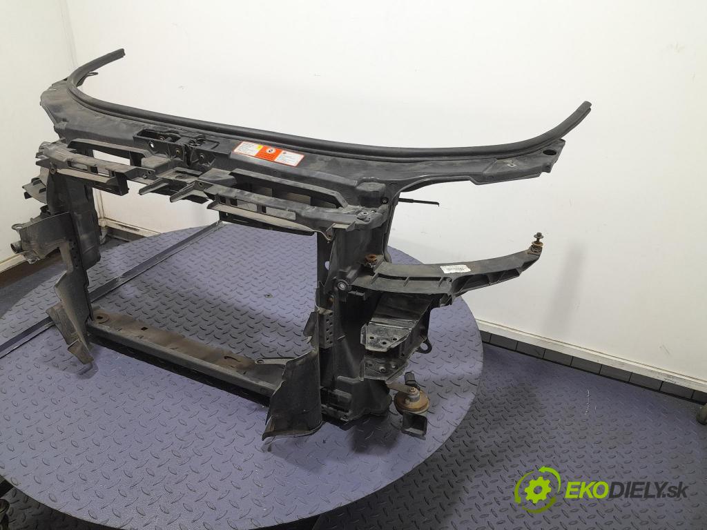 Audi A3 2005 výstuha Predné: / pas predný 8P0805594