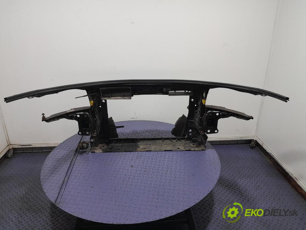 Audi A3 2005 výstuha Predné: / pas predný 8P0805594