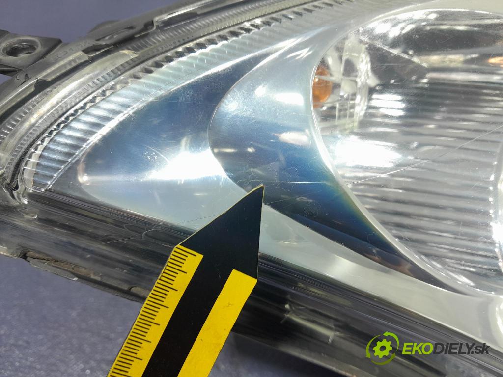 Suzuki Swift 2009 Reflektor: v pravo: 35100-62J11