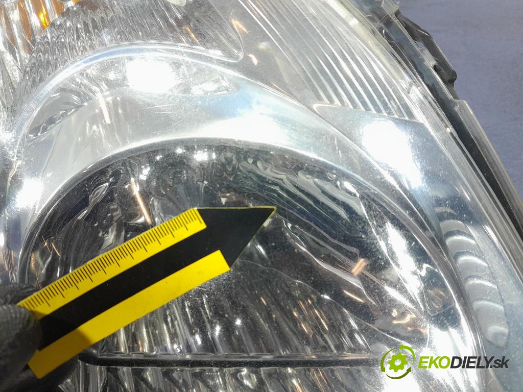 Suzuki Swift 2009 Reflektor: v pravo: 35100-62J11
