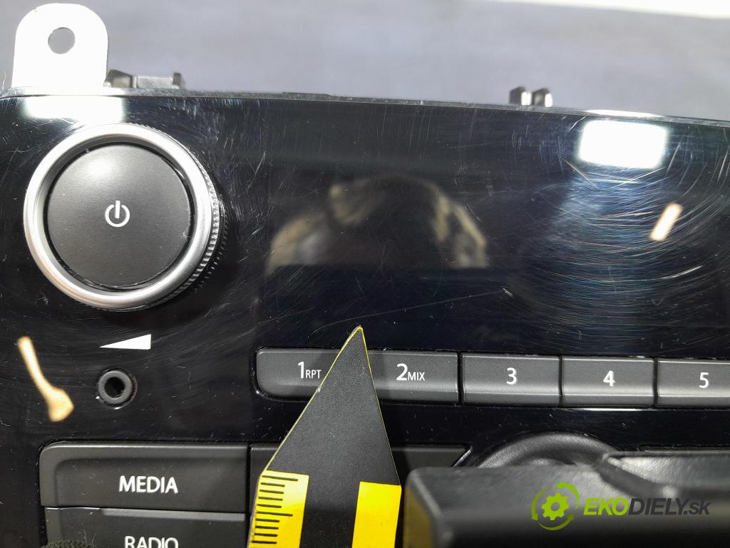 Renault Clio 2018 Radio I Navigace: 281158838R