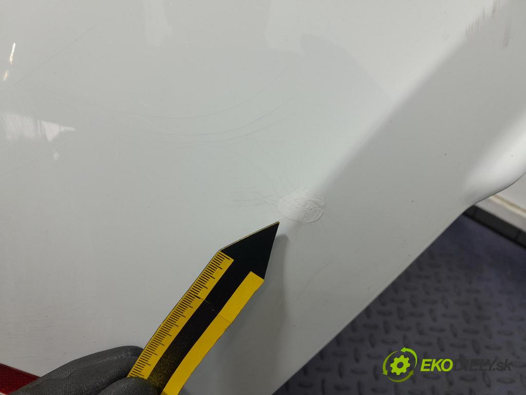 Renault Clio 2018 nárazník Zad: