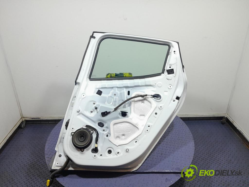 Renault Clio 2018 dveře Zad: prave 