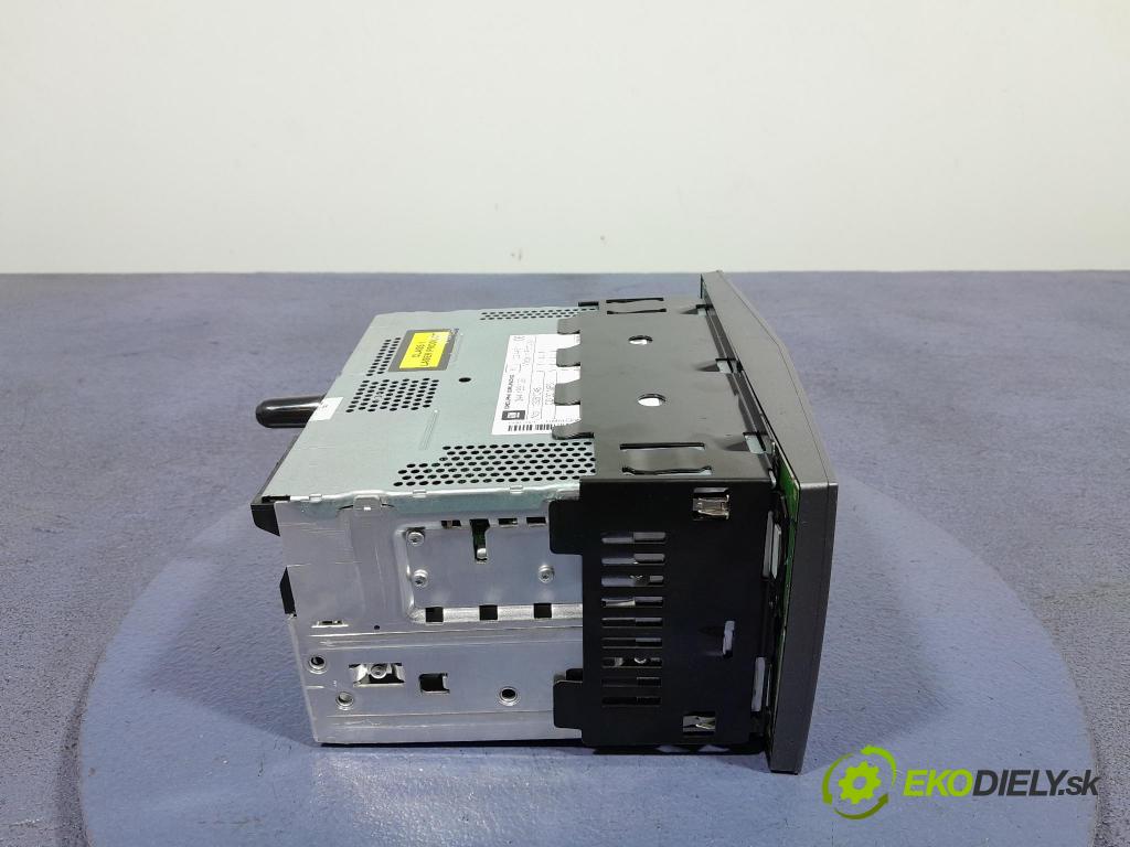 Opel Astra 2006 Radio I Navigácia: 13251048