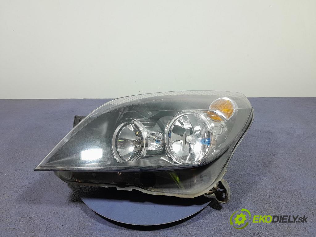 Opel Astra 2006 světlo Levý: 24451032