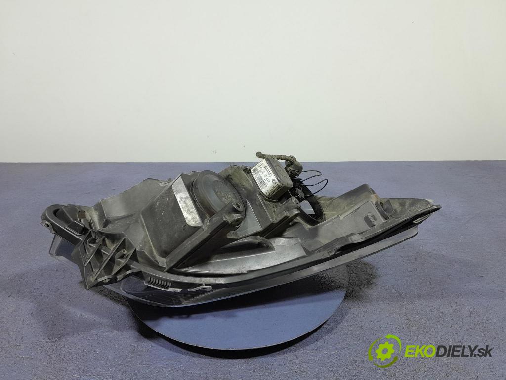 Opel Astra 2006 světlo Levý: 24451032